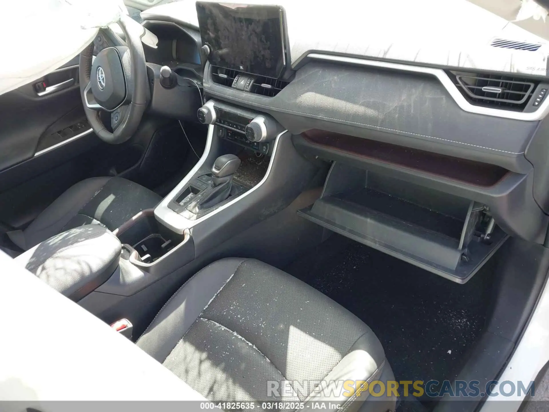 5 fotografías del automóvil dañado 2T3Y1RFV7RW350600 TOYOTA RAV4 2024
