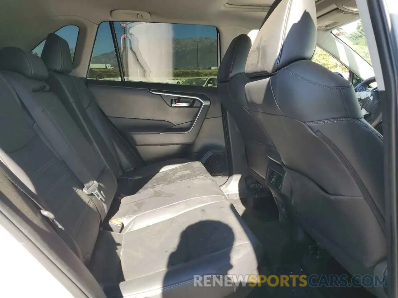 11 fotografías del automóvil dañado 4T3B6RFV5RU153822 TOYOTA RAV4 2024
