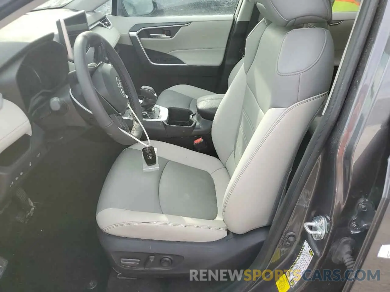 7 fotografías del automóvil dañado 4T3B6RFV5RU158759 TOYOTA RAV4 2024