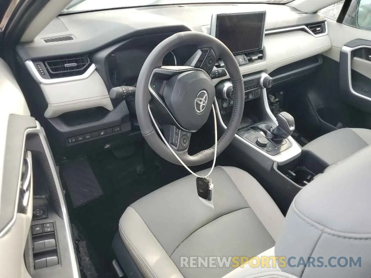 8 fotografías del automóvil dañado 4T3B6RFV5RU158759 TOYOTA RAV4 2024