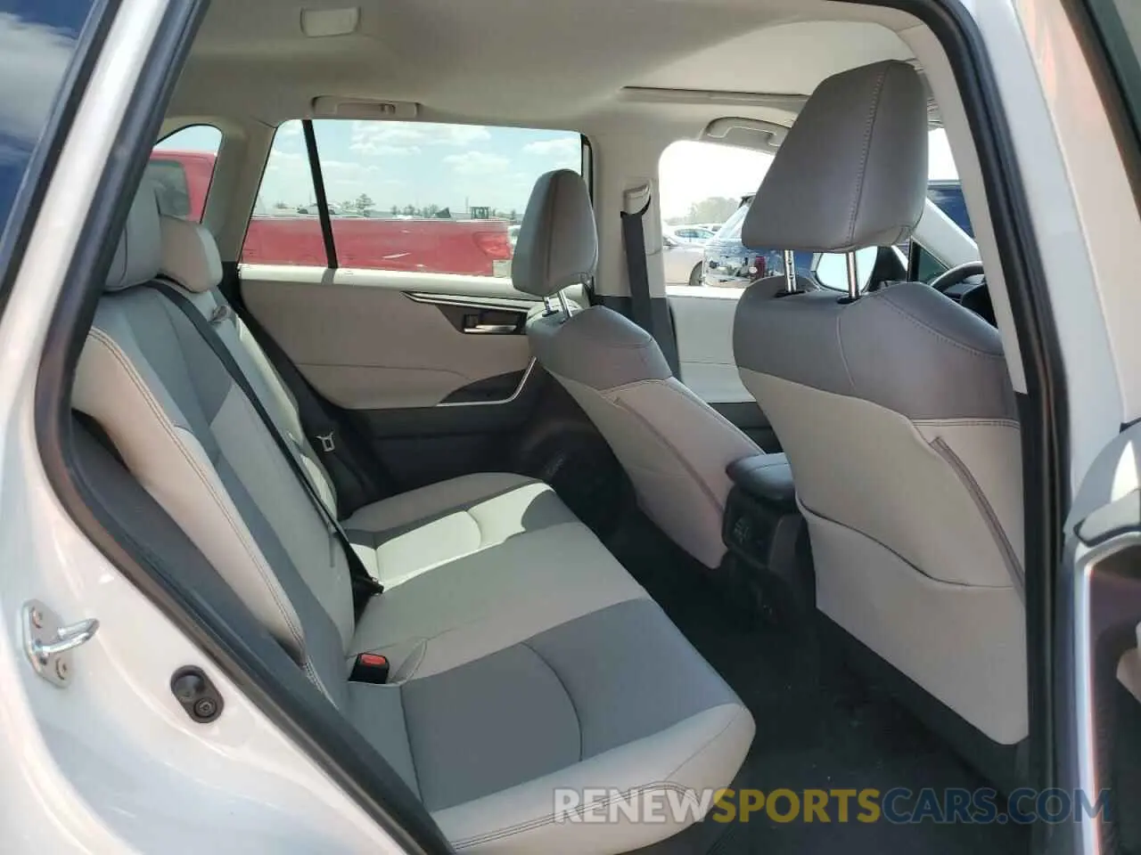 11 fotografías del automóvil dañado 4T3B6RFV8RU162370 TOYOTA RAV4 2024