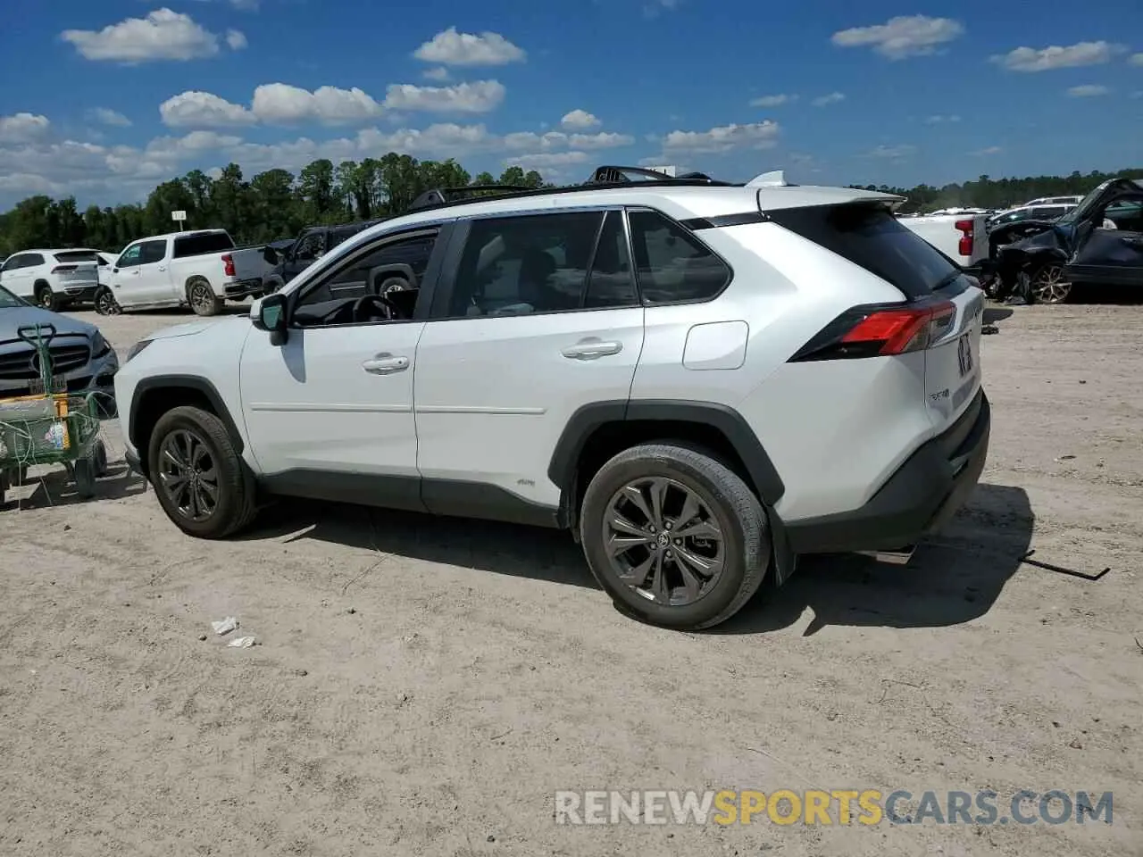 2 fotografías del automóvil dañado 4T3B6RFV8RU162370 TOYOTA RAV4 2024