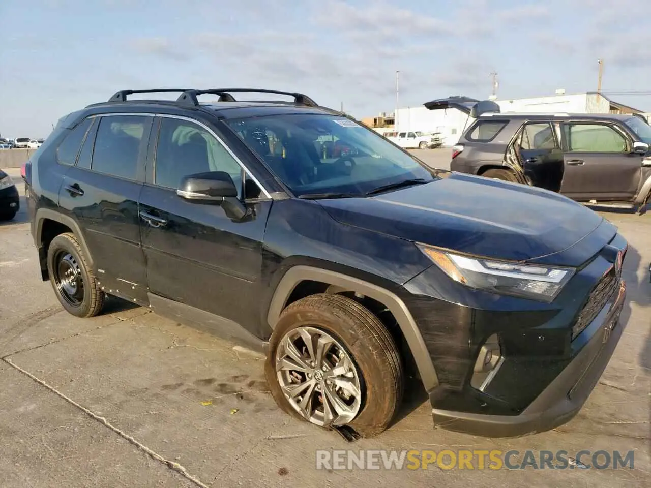 4 fotografías del automóvil dañado 4T3B6RFV9RU158019 TOYOTA RAV4 2024