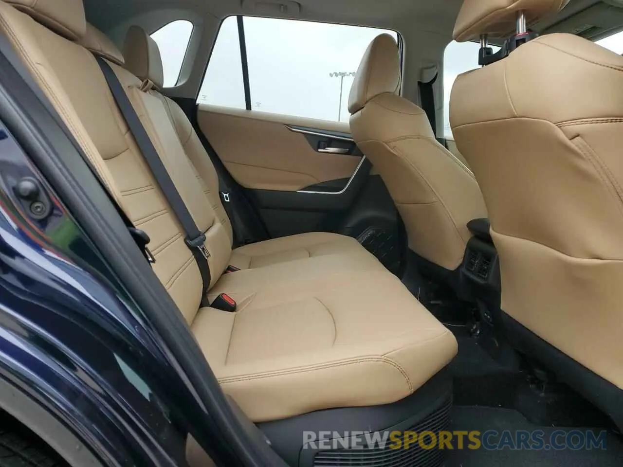 12 fotografías del automóvil dañado 4T3B6RFVXRU157719 TOYOTA RAV4 2024