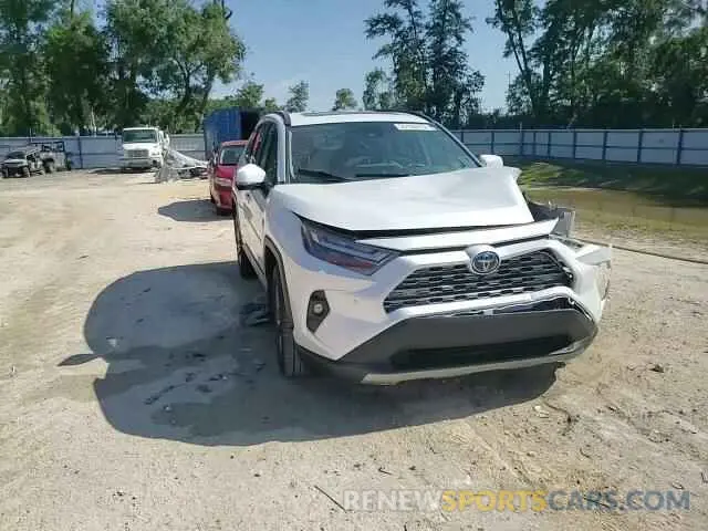 15 fotografías del automóvil dañado 4T3D6RFV0RU141313 TOYOTA RAV4 2024