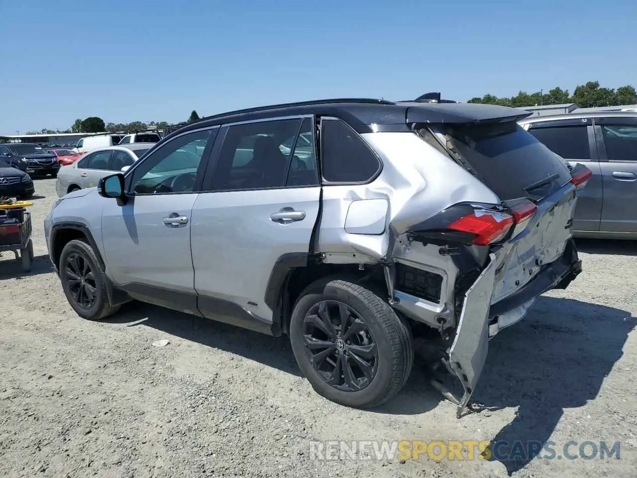 2 fotografías del automóvil dañado 4T3E6RFV0RU142272 TOYOTA RAV4 2024