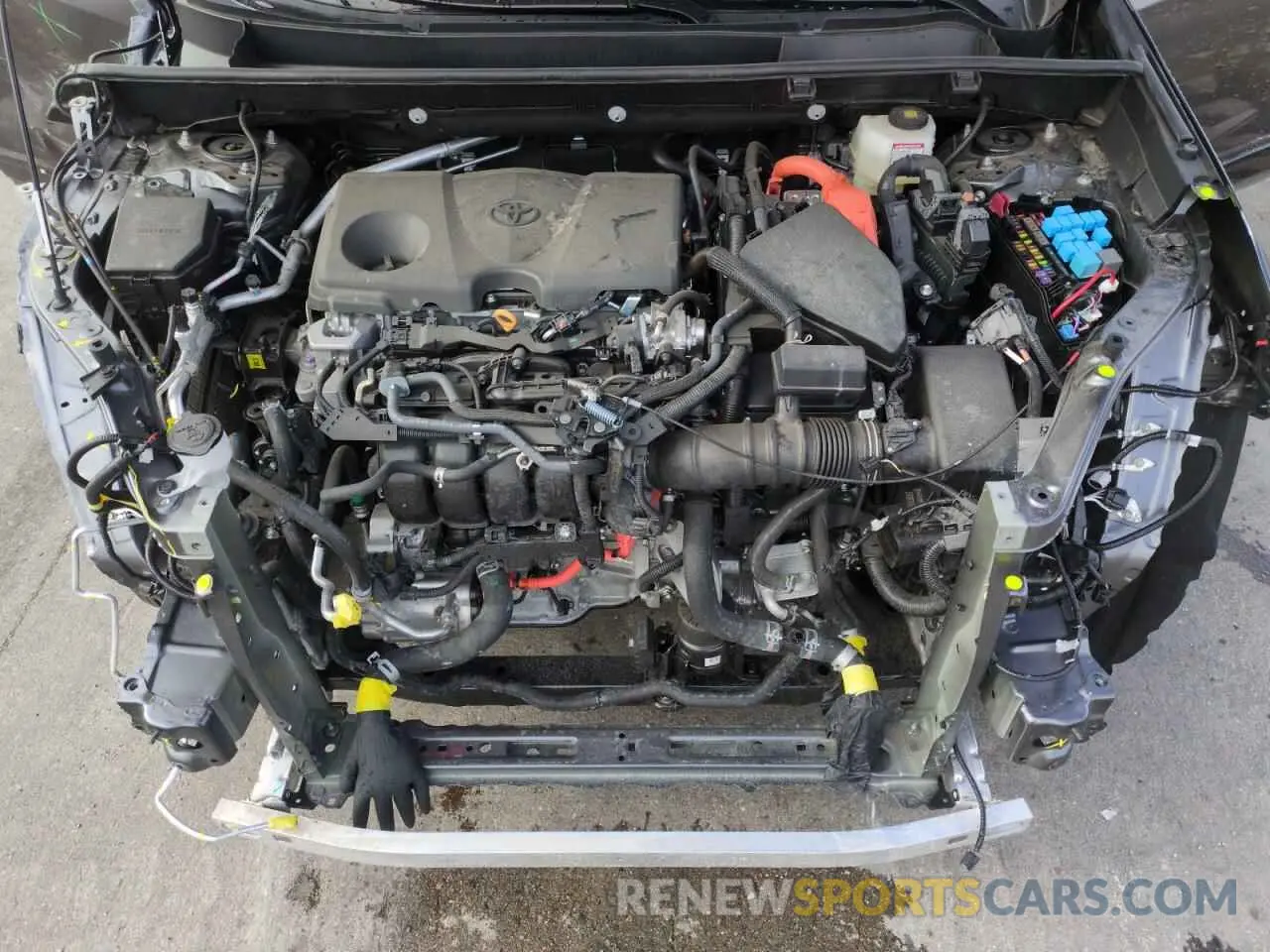 12 fotografías del automóvil dañado 4T3E6RFV8RU169123 TOYOTA RAV4 2024