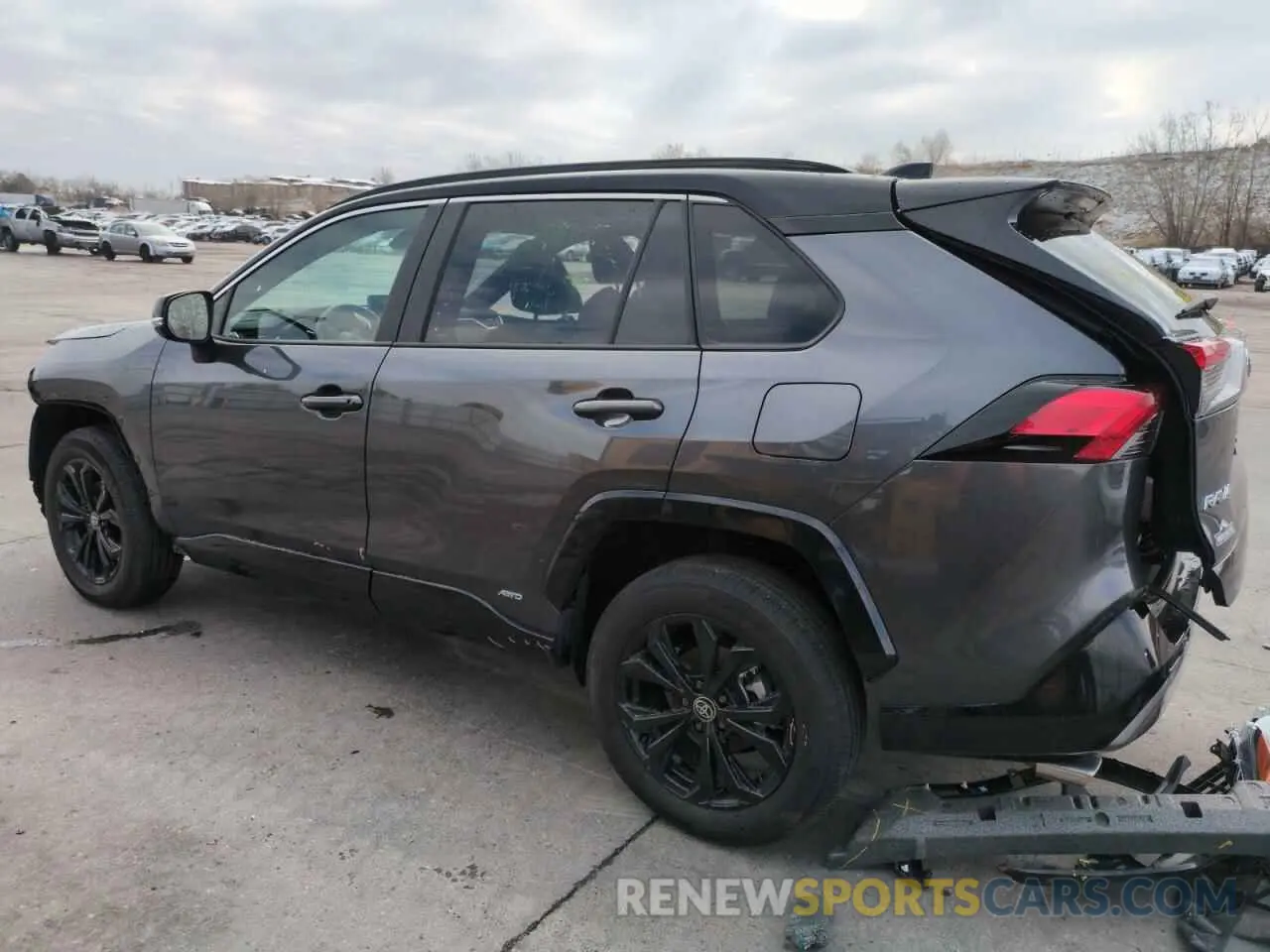 2 fotografías del automóvil dañado 4T3E6RFV8RU169123 TOYOTA RAV4 2024