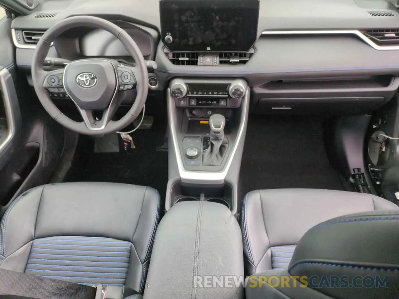 8 fotografías del automóvil dañado 4T3E6RFV8RU169123 TOYOTA RAV4 2024