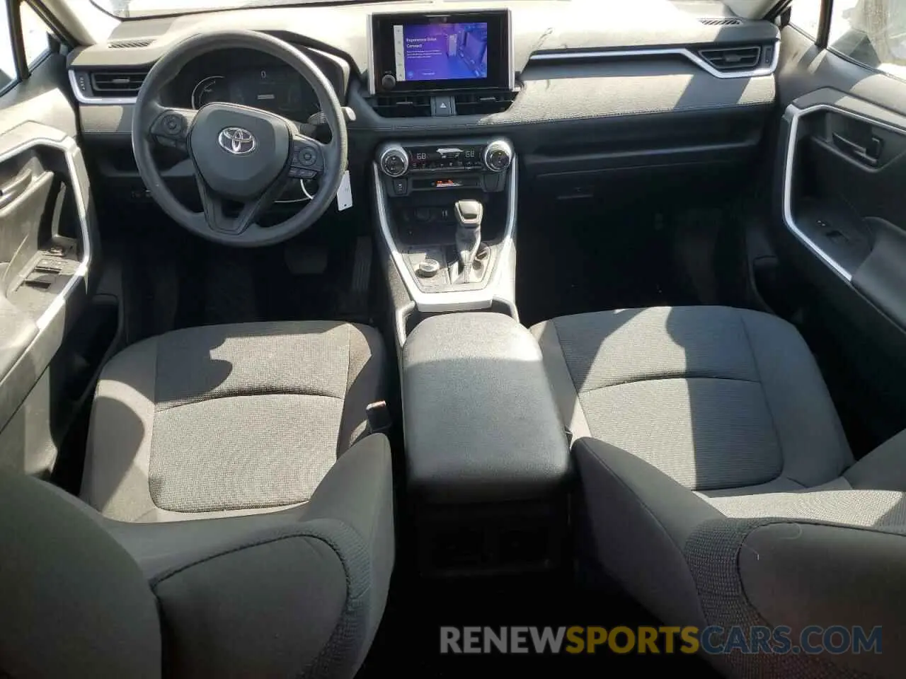 8 fotografías del automóvil dañado 4T3LWRFV8RU122438 TOYOTA RAV4 2024