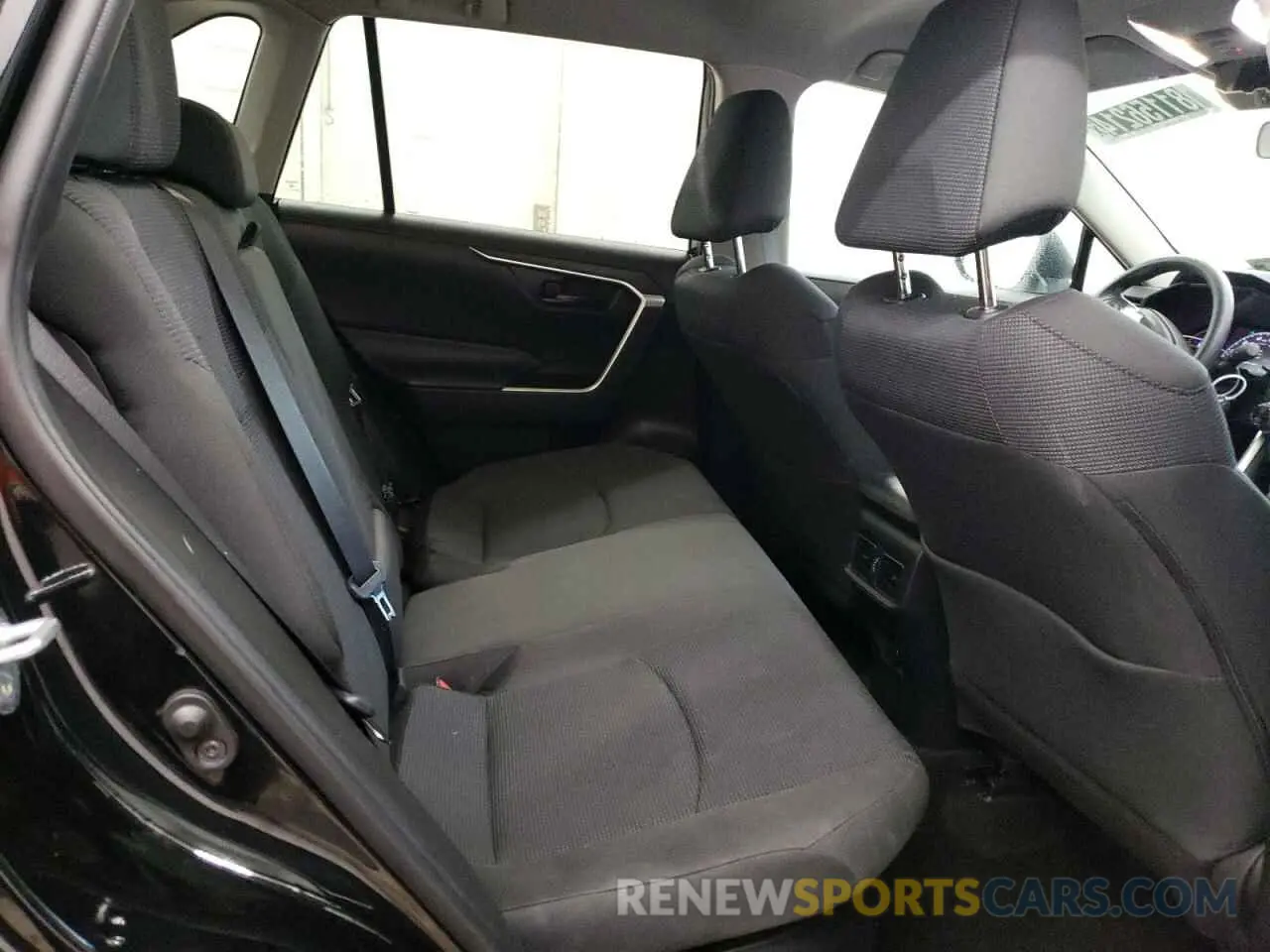 11 fotografías del automóvil dañado 4T3MWRFVXRU137396 TOYOTA RAV4 2024