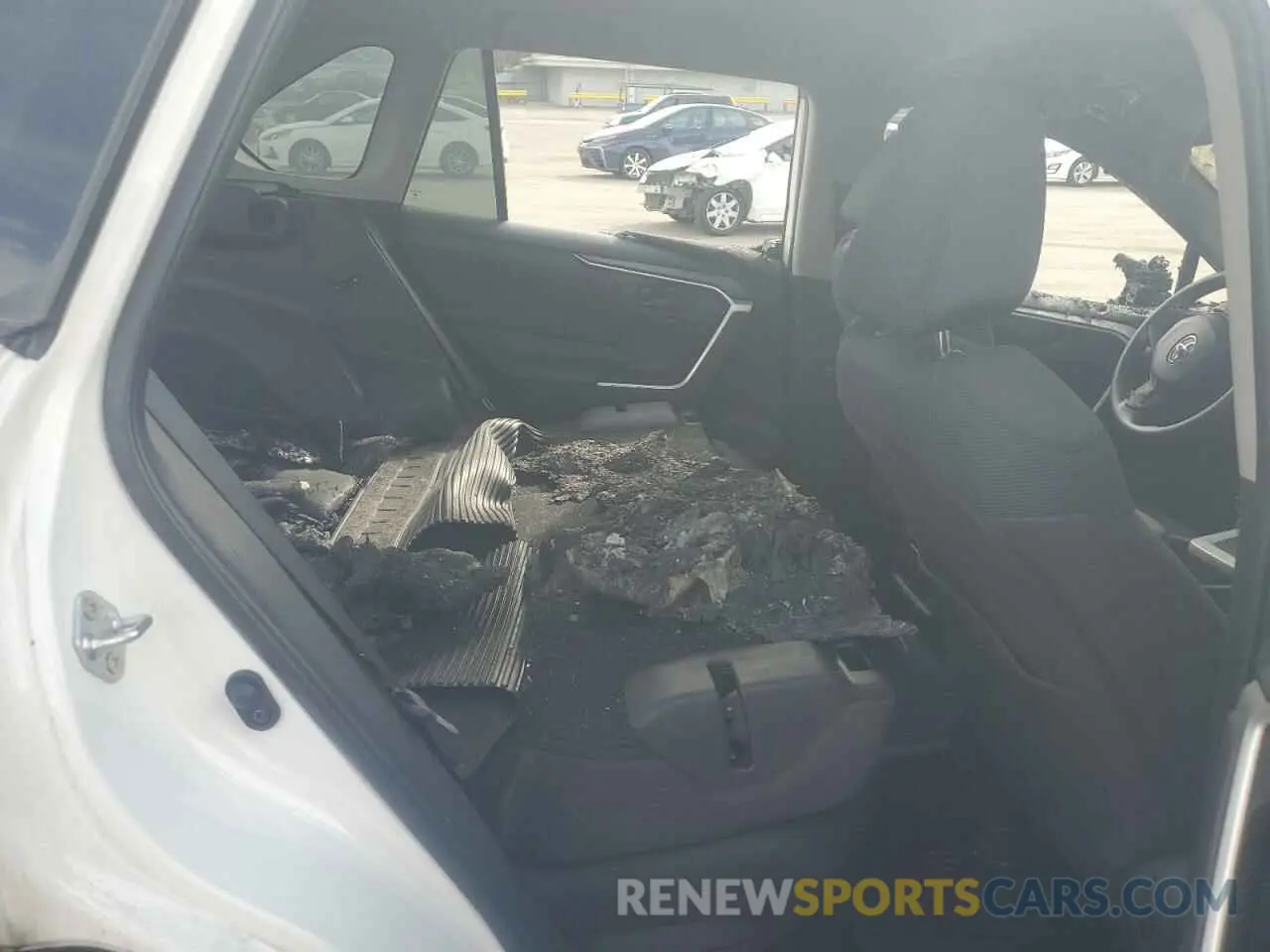 10 fotografías del automóvil dañado 4T3MWRFVXRU152268 TOYOTA RAV4 2024