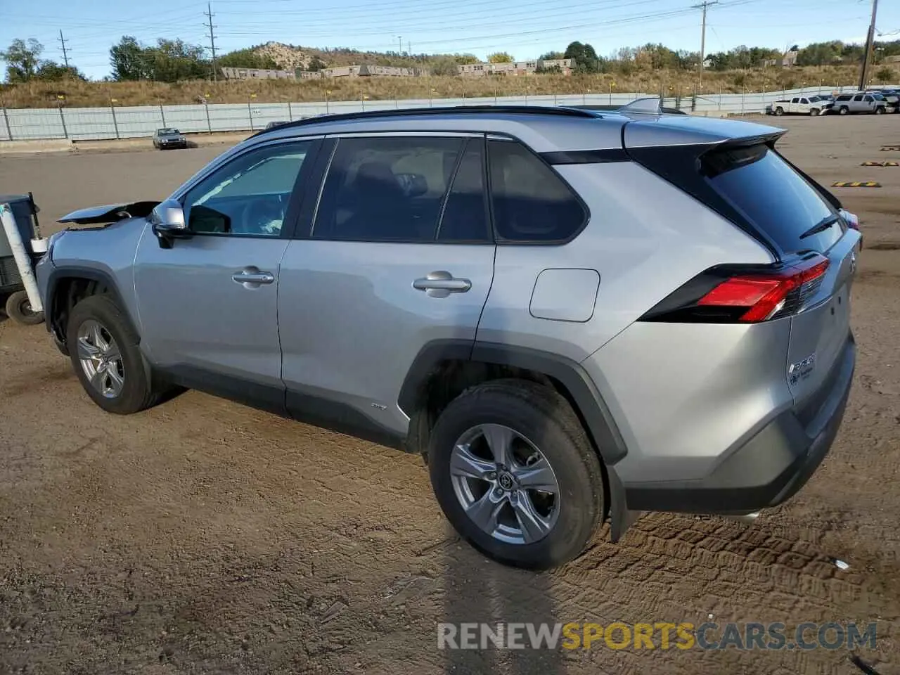 2 fotografías del automóvil dañado 4T3RWRFV3RU117349 TOYOTA RAV4 2024