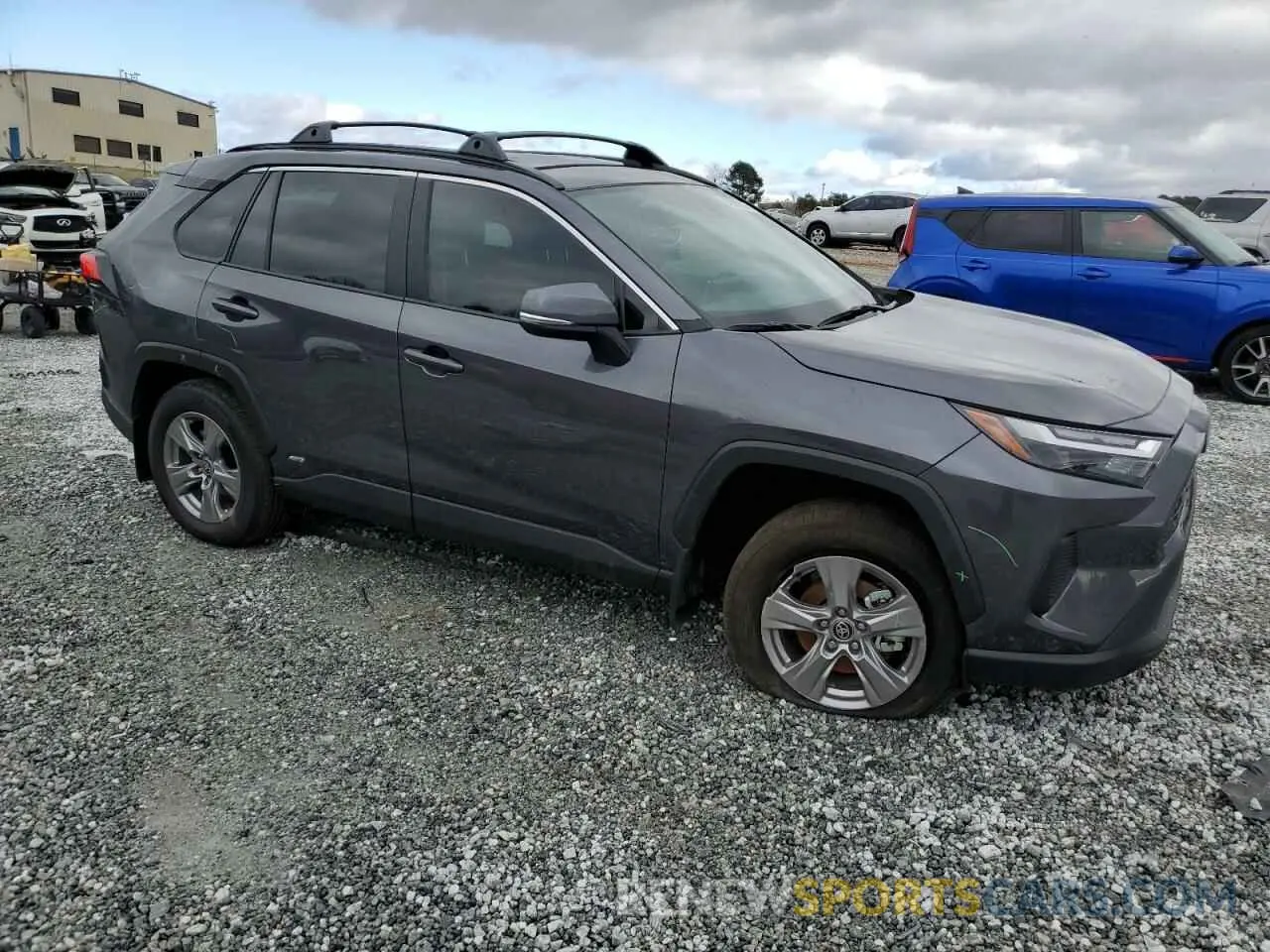 4 fotografías del automóvil dañado 4T3RWRFV9RU119865 TOYOTA RAV4 2024