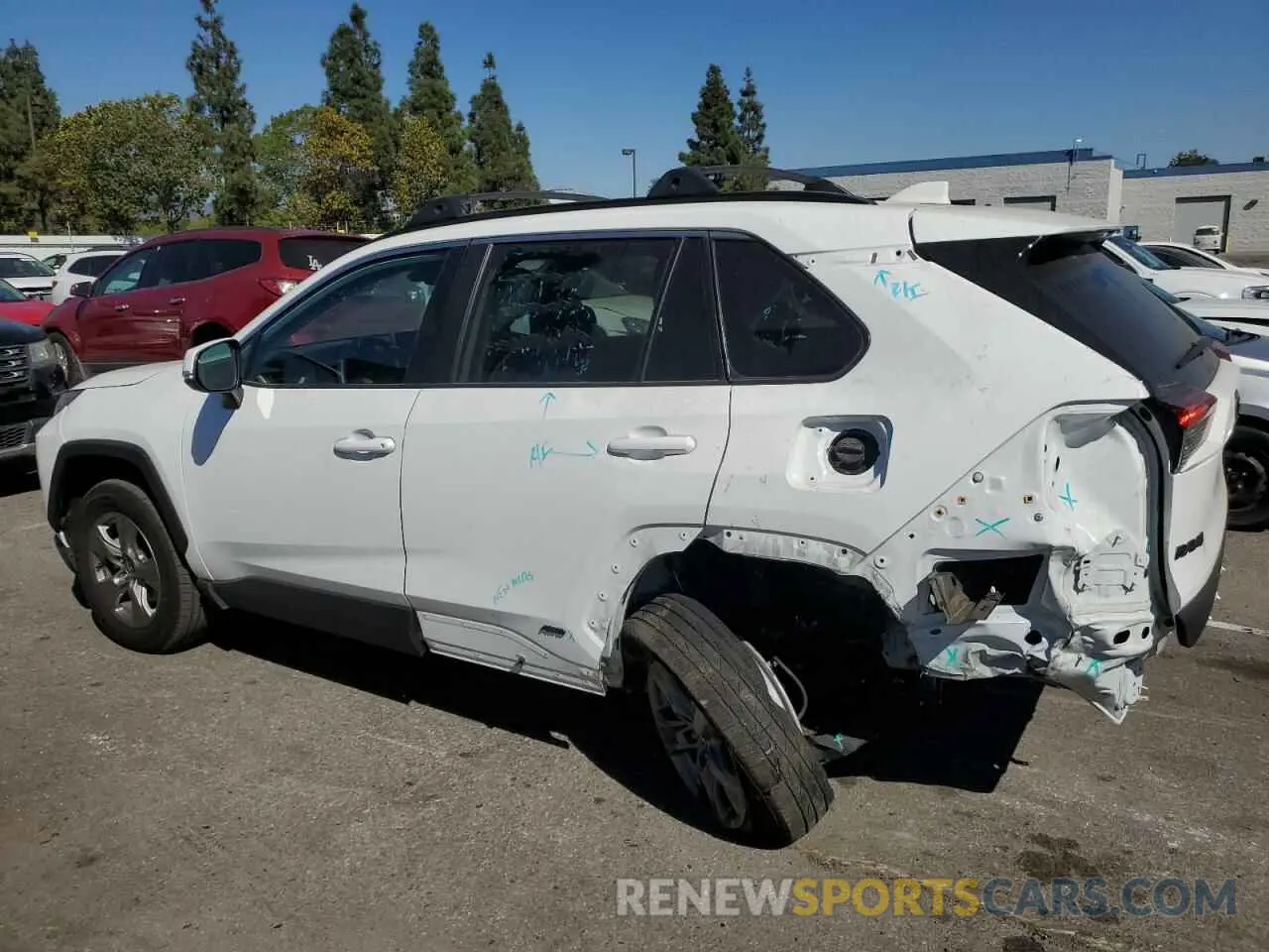 2 fotografías del automóvil dañado 4T3RWRFVXRU126033 TOYOTA RAV4 2024