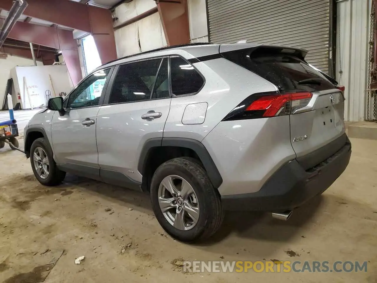 2 fotografías del automóvil dañado 4T3RWRFVXRU145858 TOYOTA RAV4 2024