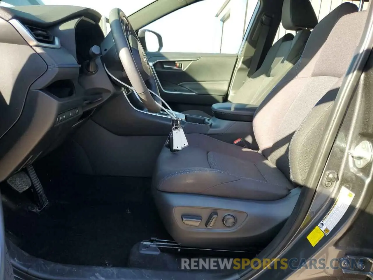 7 fotografías del automóvil dañado JTM16RFV8RD150504 TOYOTA RAV4 2024