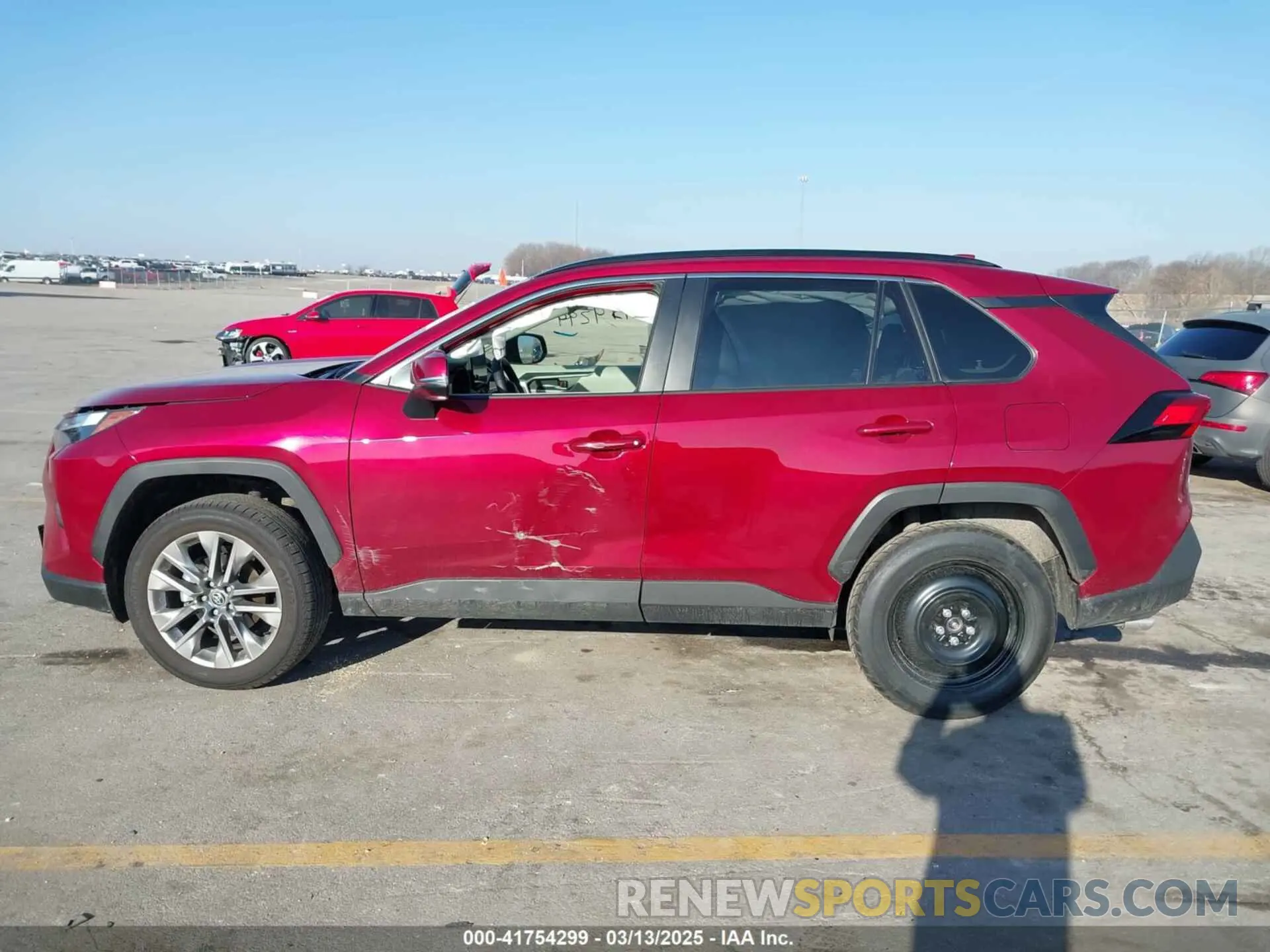 14 fotografías del automóvil dañado JTMA1RFV9RD109751 TOYOTA RAV4 2024