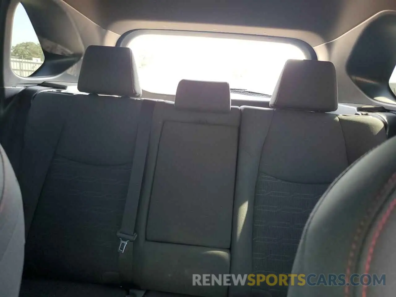 10 fotografías del automóvil dañado JTMAB3FV9RD170303 TOYOTA RAV4 2024