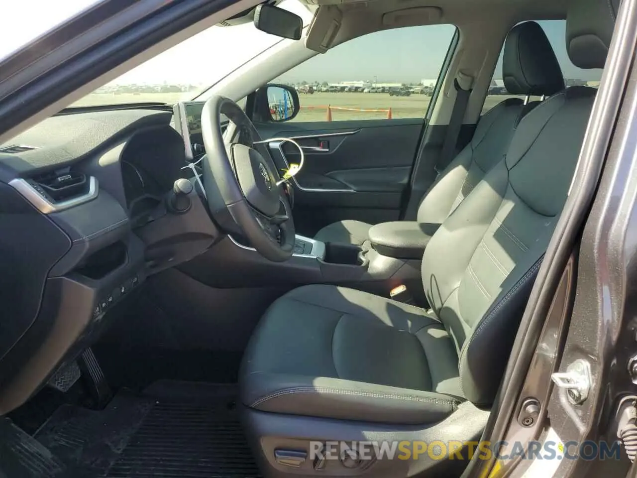 7 fotografías del automóvil dañado JTMB6RFV1RD122712 TOYOTA RAV4 2024