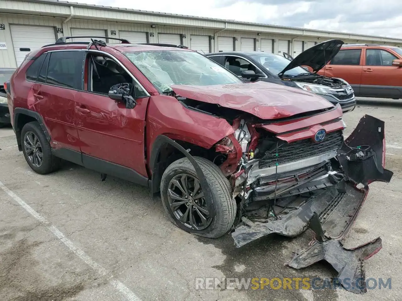 4 fotografías del automóvil dañado JTMB6RFV1RD139767 TOYOTA RAV4 2024