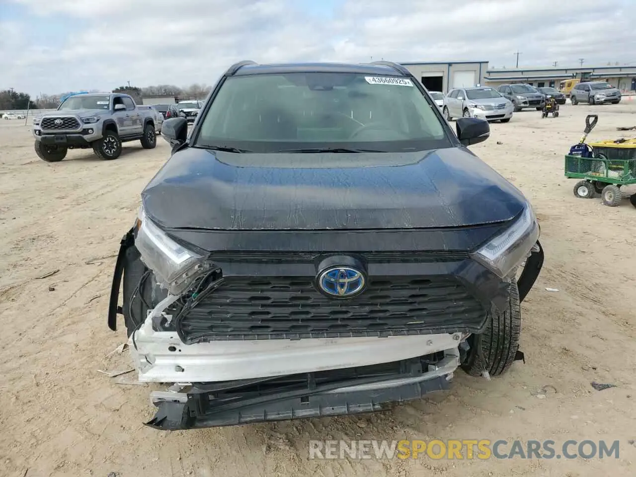 5 fotografías del automóvil dañado JTMB6RFV3RD145988 TOYOTA RAV4 2024