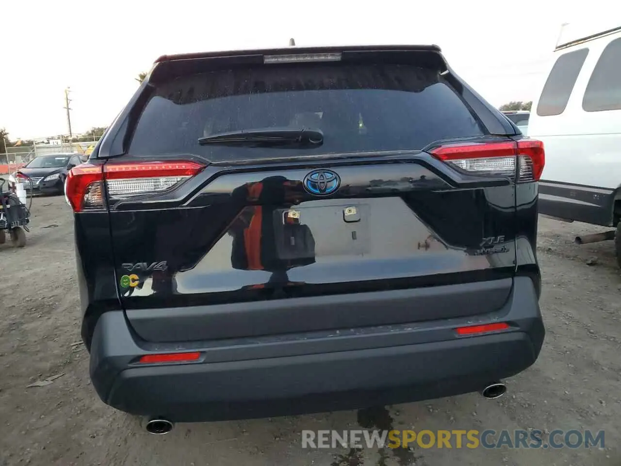 6 fotografías del automóvil dañado JTMB6RFV5RD117531 TOYOTA RAV4 2024