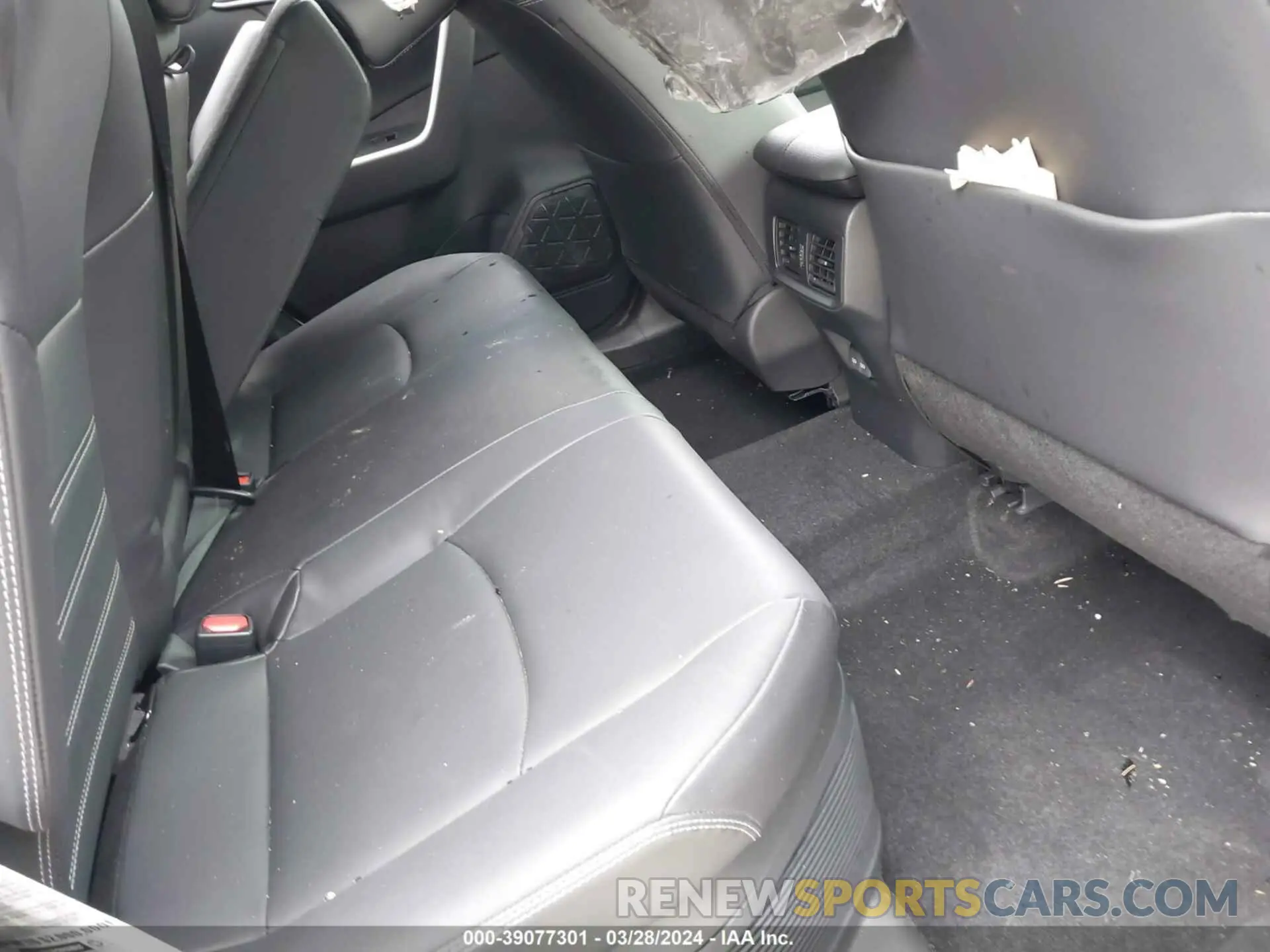 8 fotografías del automóvil dañado JTMB6RFV5RJ044727 TOYOTA RAV4 2024