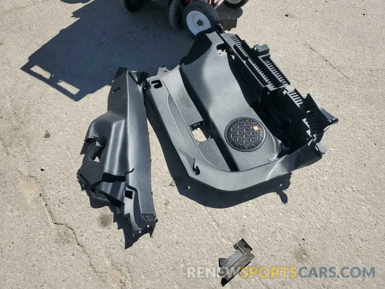 13 fotografías del automóvil dañado JTMB6RFV7RJ042011 TOYOTA RAV4 2024