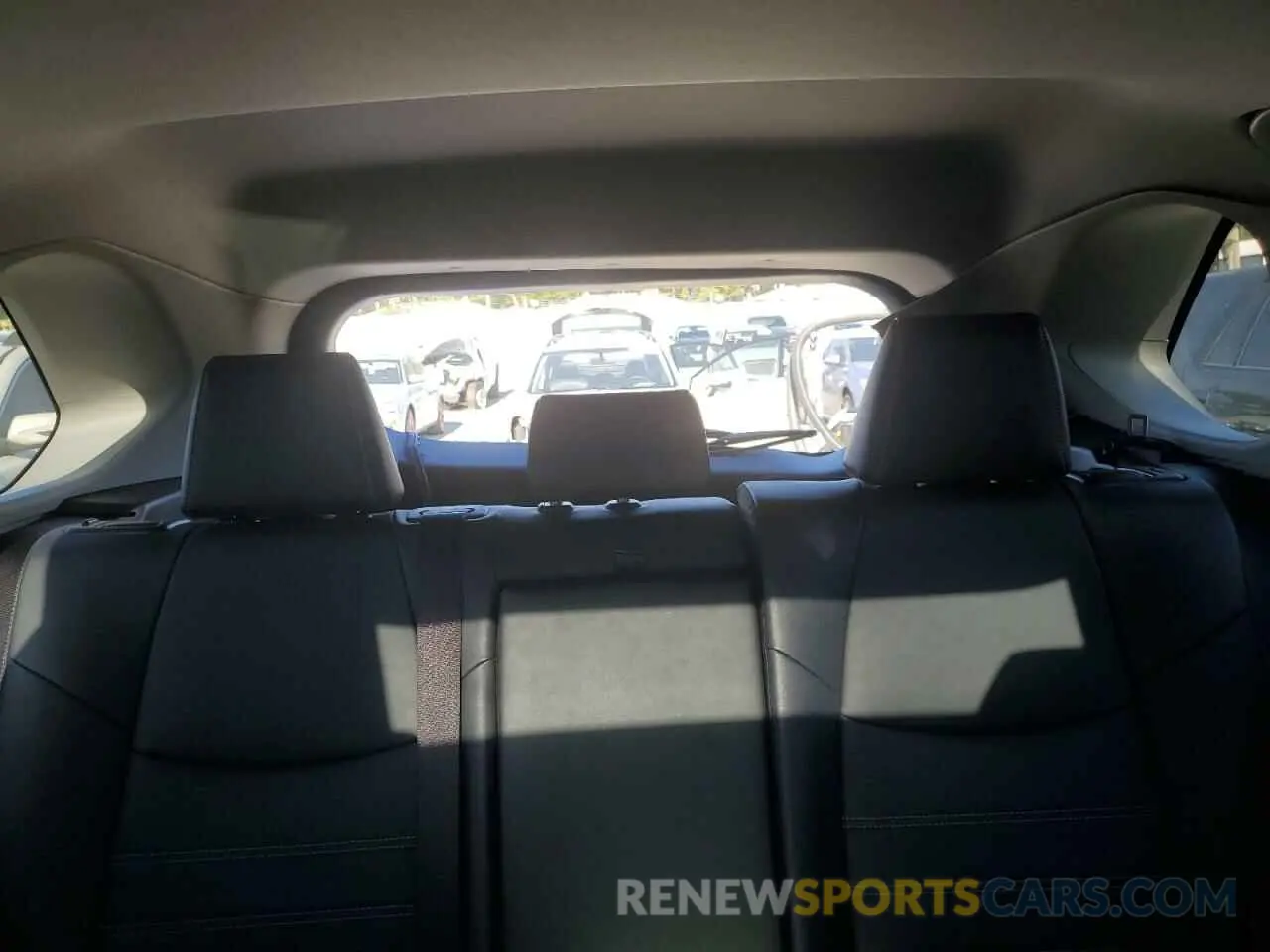 10 fotografías del automóvil dañado JTMB6RFVXRD116861 TOYOTA RAV4 2024