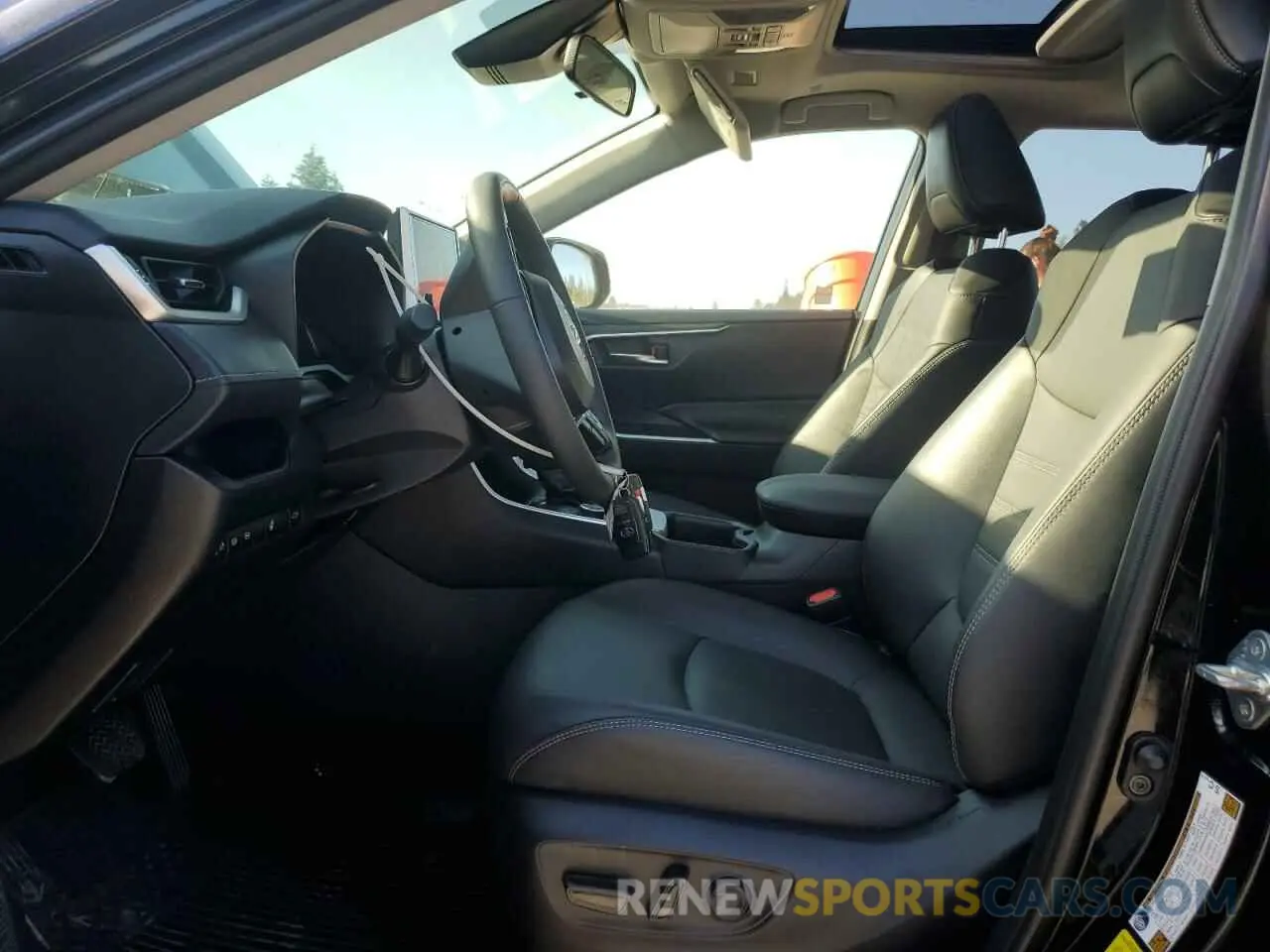 7 fotografías del automóvil dañado JTMB6RFVXRD116861 TOYOTA RAV4 2024