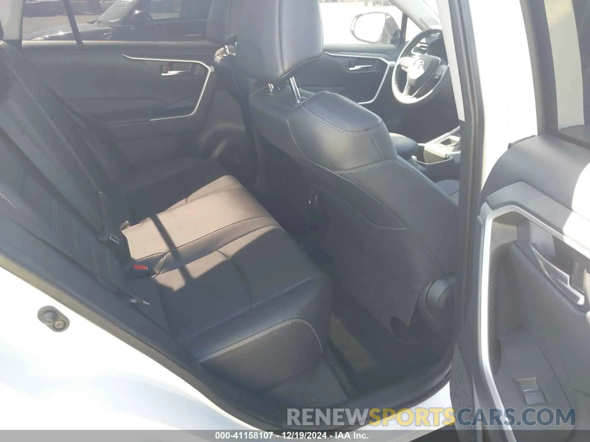 8 fotografías del automóvil dañado JTMC1RFV8RJ026838 TOYOTA RAV4 2024