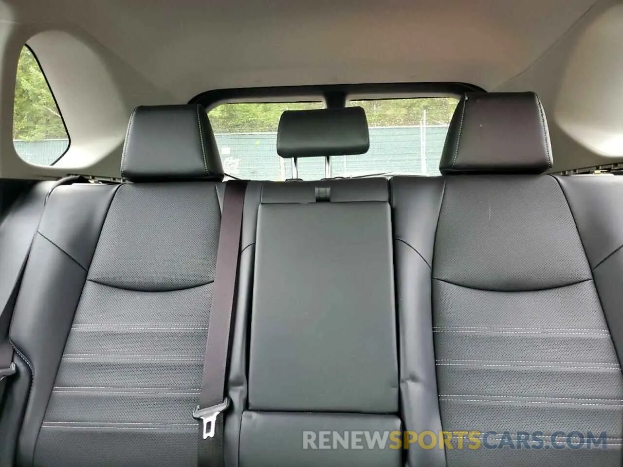 10 fotografías del automóvil dañado JTMD6RFV0RJ041002 TOYOTA RAV4 2024