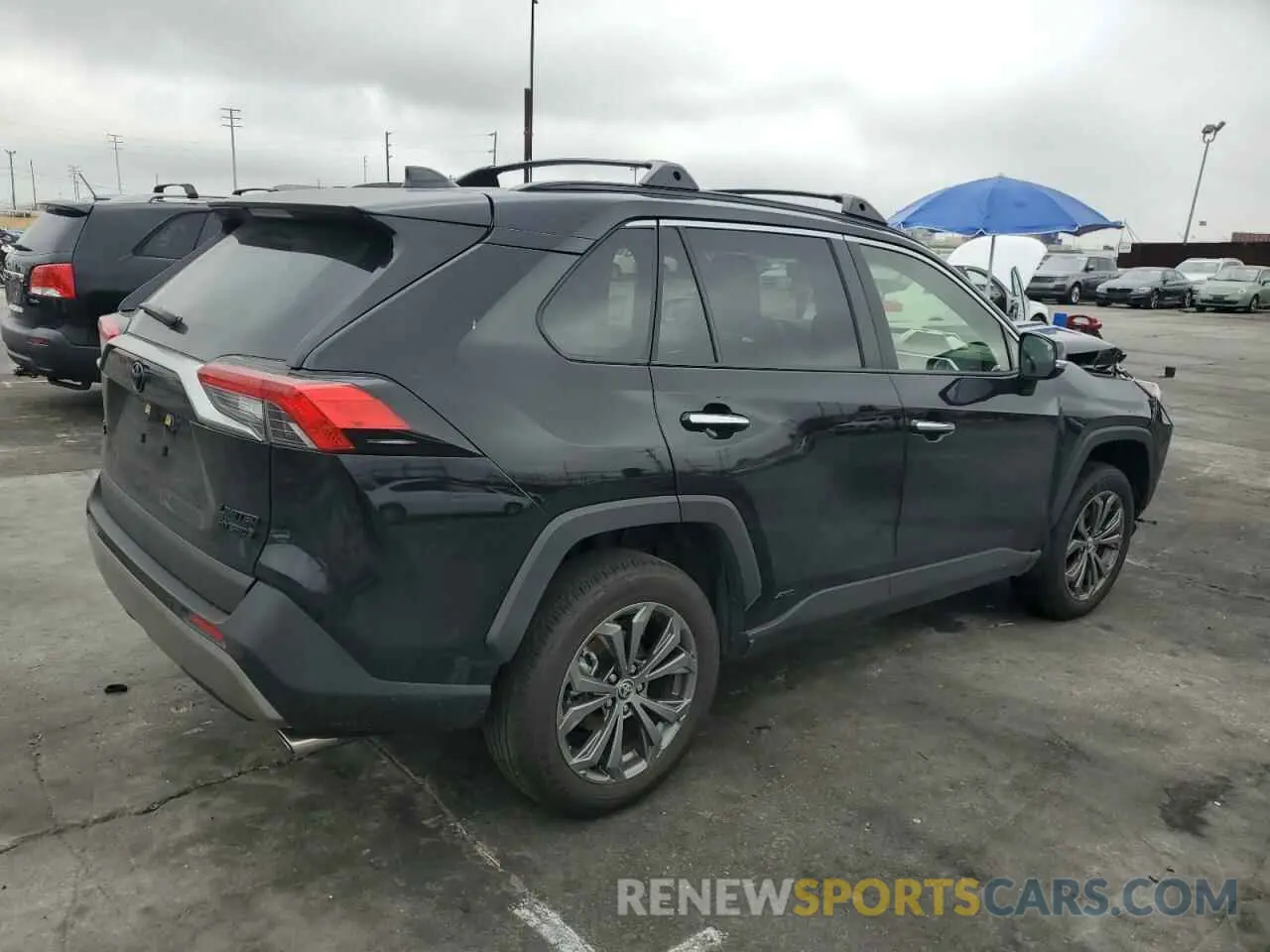3 fotografías del automóvil dañado JTMD6RFV5RD117893 TOYOTA RAV4 2024