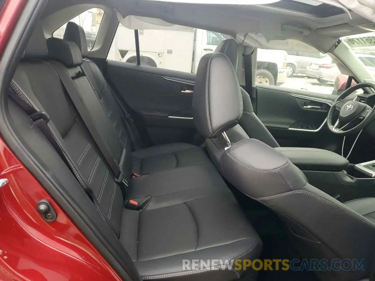 11 fotografías del automóvil dañado JTMD6RFV5RD125590 TOYOTA RAV4 2024