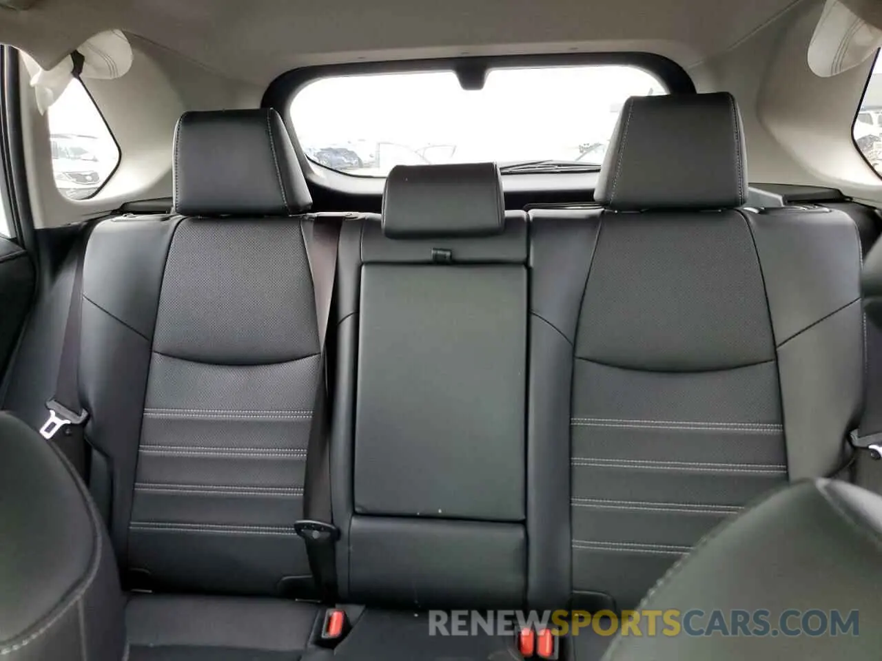 10 fotografías del automóvil dañado JTMD6RFV5RD560416 TOYOTA RAV4 2024