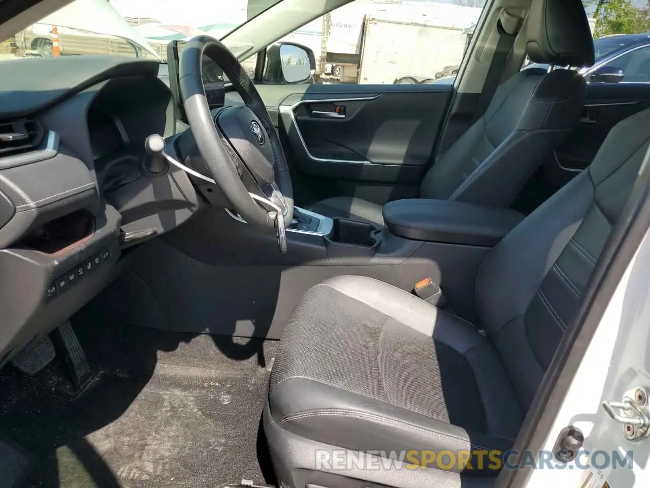 7 fotografías del automóvil dañado JTMD6RFV7RJ046732 TOYOTA RAV4 2024