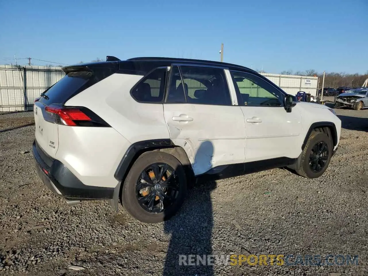3 fotografías del automóvil dañado JTME6RFV2RD561964 TOYOTA RAV4 2024