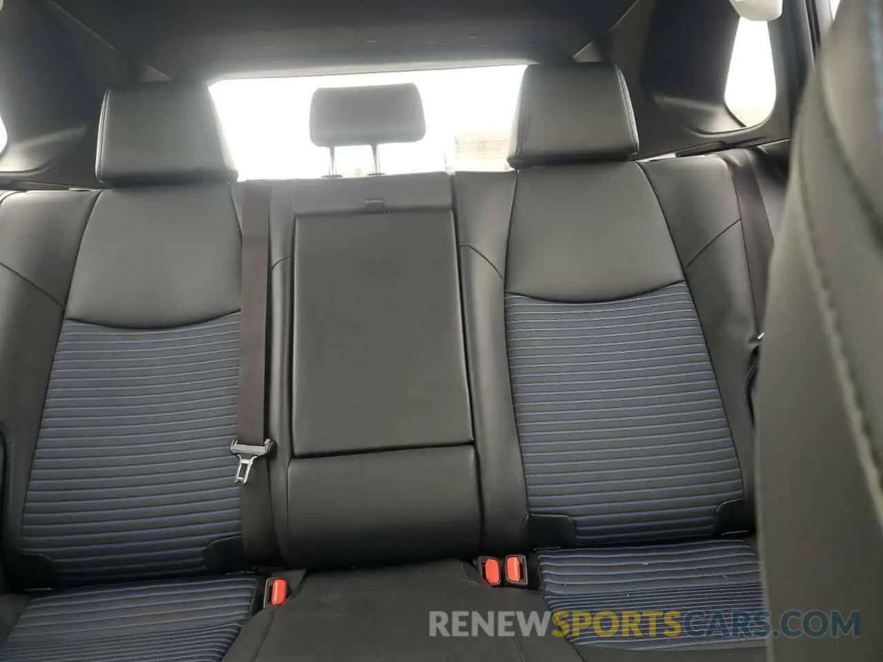 10 fotografías del automóvil dañado JTME6RFV5RD553552 TOYOTA RAV4 2024