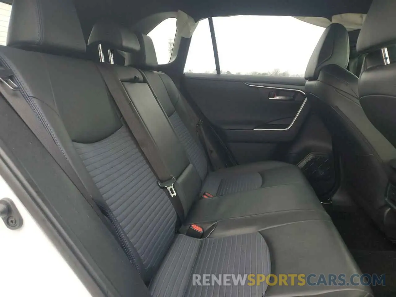 12 fotografías del automóvil dañado JTME6RFV5RD553552 TOYOTA RAV4 2024