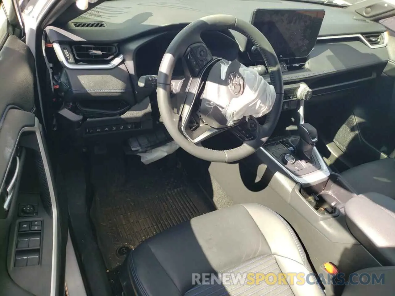 8 fotografías del automóvil dañado JTME6RFV7RD553441 TOYOTA RAV4 2024