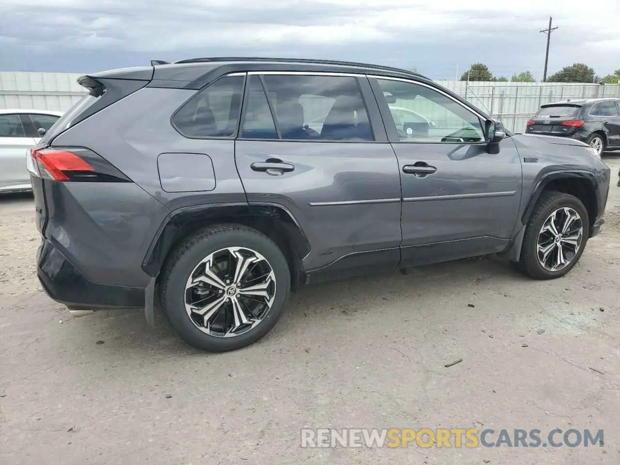 3 fotografías del automóvil dañado JTMEB3FV2RD232691 TOYOTA RAV4 2024