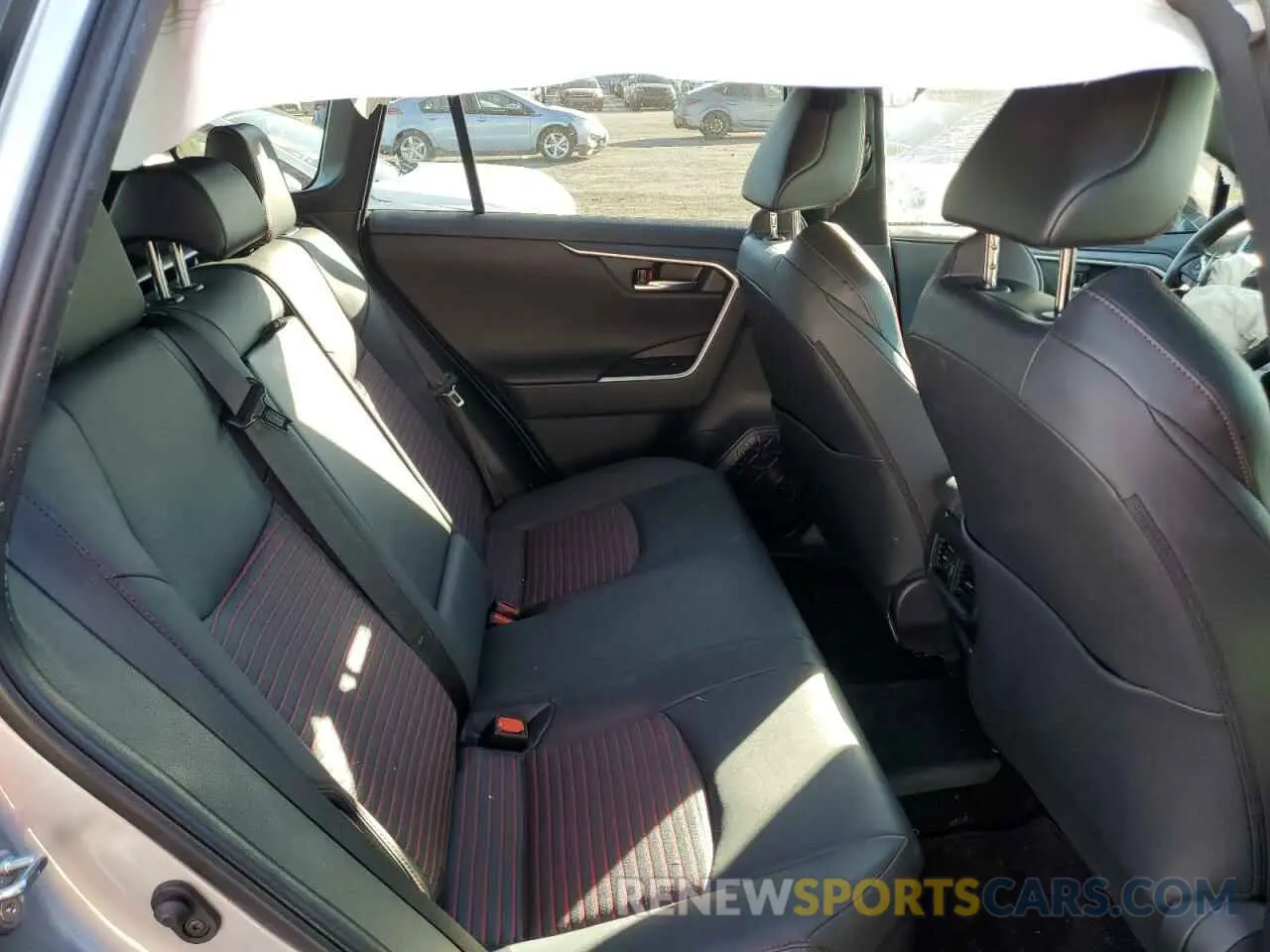 11 fotografías del automóvil dañado JTMEB3FV8RD204152 TOYOTA RAV4 2024