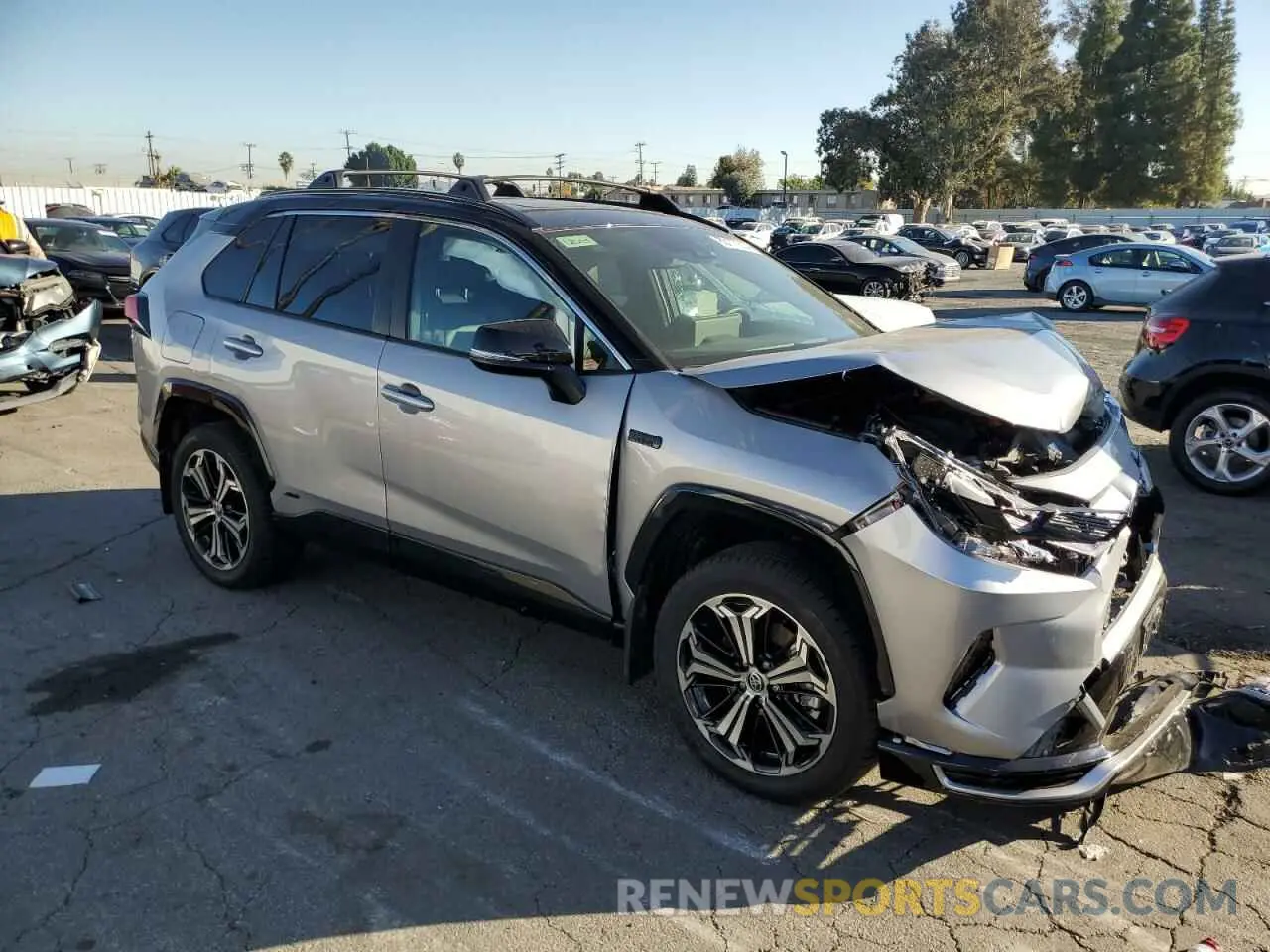 4 fotografías del automóvil dañado JTMEB3FV8RD204152 TOYOTA RAV4 2024