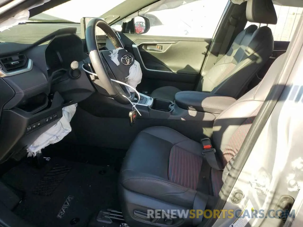 7 fotografías del automóvil dañado JTMEB3FV8RD204152 TOYOTA RAV4 2024