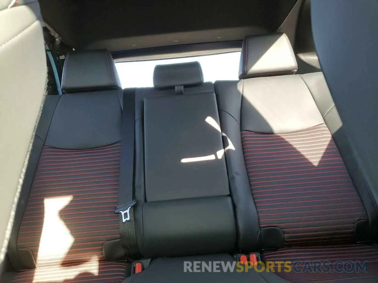 10 fotografías del automóvil dañado JTMEB3FV8RD231920 TOYOTA RAV4 2024