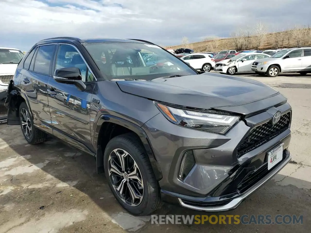 4 fotografías del automóvil dañado JTMFB3FV0RD232497 TOYOTA RAV4 2024