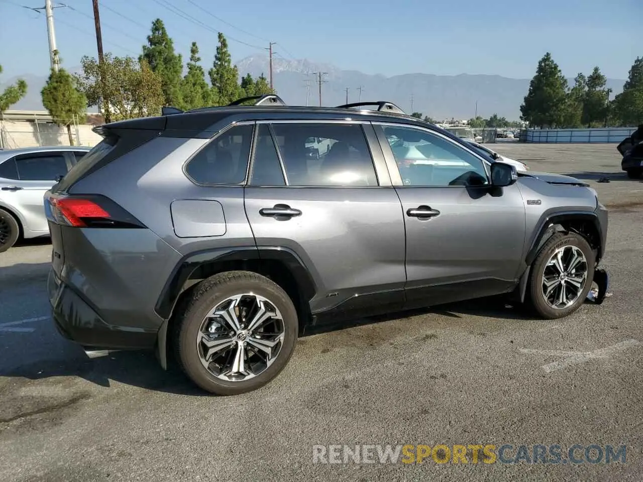 3 fotografías del automóvil dañado JTMFB3FV8RD215303 TOYOTA RAV4 2024