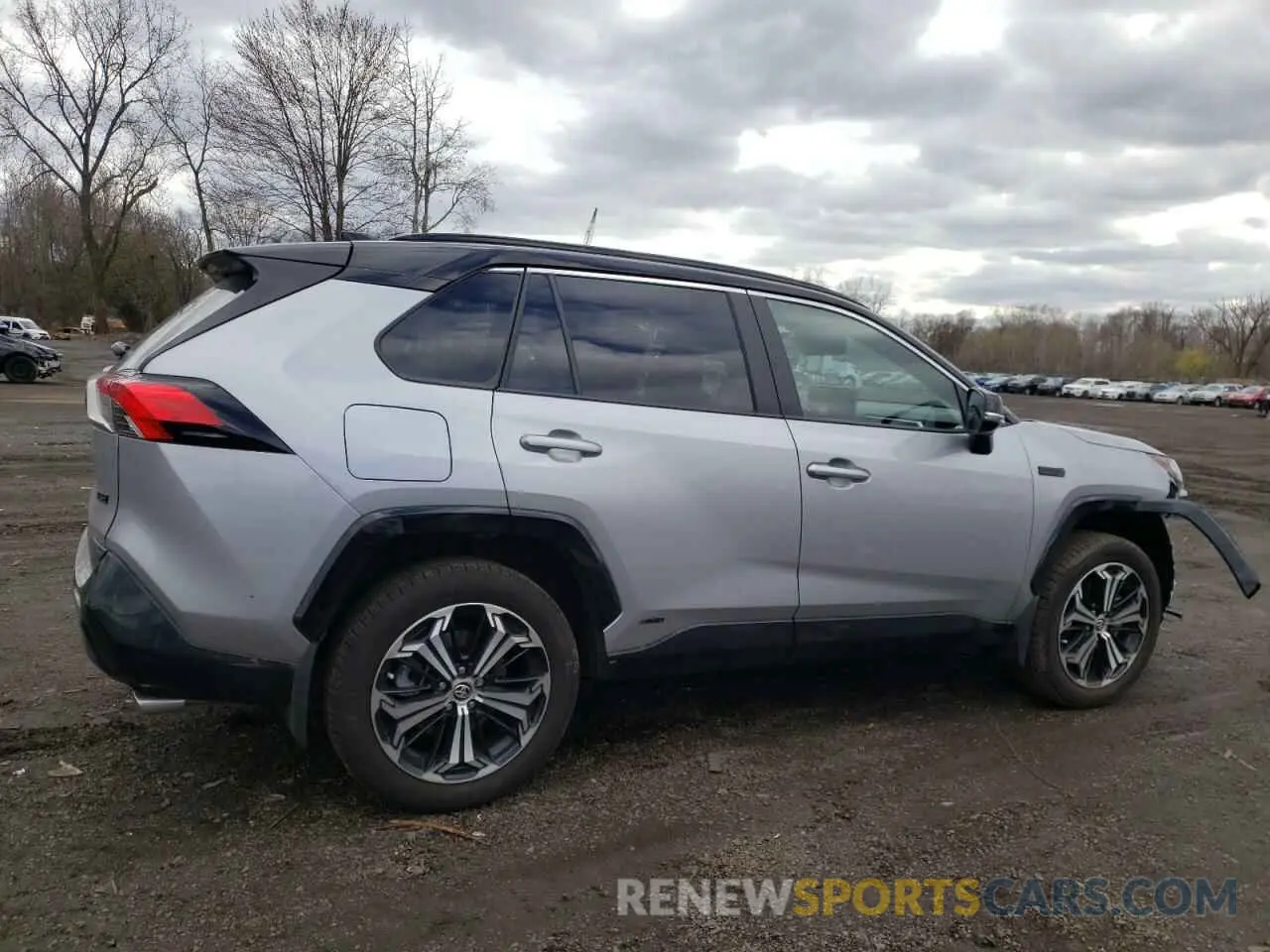 3 fotografías del automóvil dañado JTMFB3FVXRD184474 TOYOTA RAV4 2024