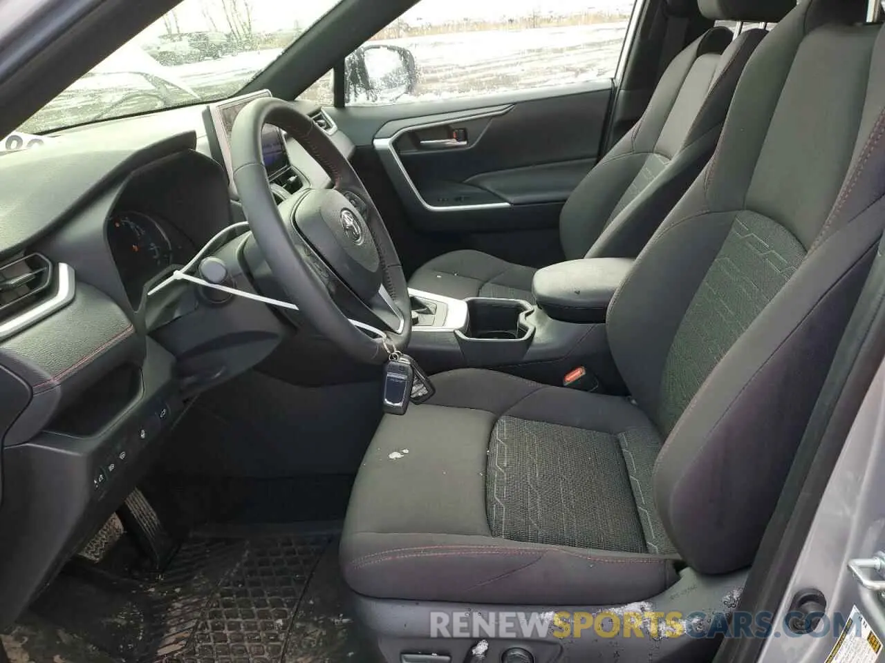 7 fotografías del automóvil dañado JTMGB3FV3RD214595 TOYOTA RAV4 2024